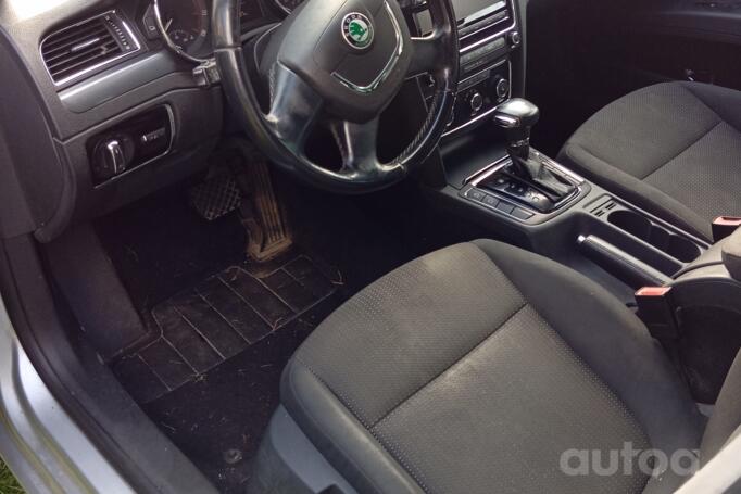 Skoda Superb 2 generation Combi wagon