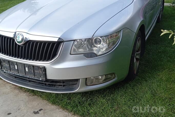 Skoda Superb 2 generation Combi wagon