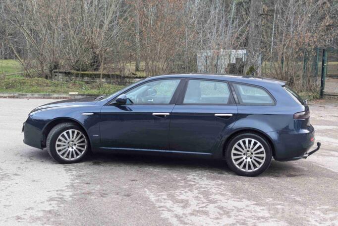 Alfa Romeo 159
