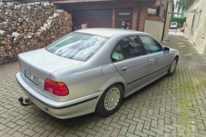BMW 5 Series E39 Sedan 4-doors
