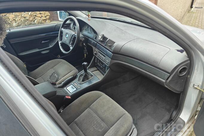 BMW 5 Series E39 Sedan 4-doors