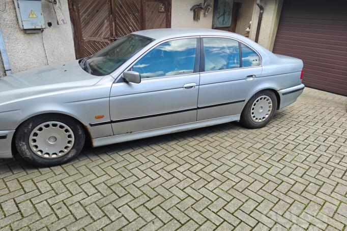 BMW 5 Series E39 Sedan 4-doors
