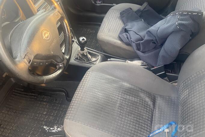 Opel Astra G wagon 5-doors
