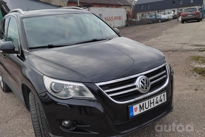 Volkswagen Tiguan 1 generation Crossover
