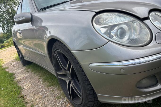 Mercedes-Benz E-Class W211/S211 Sedan 4-doors