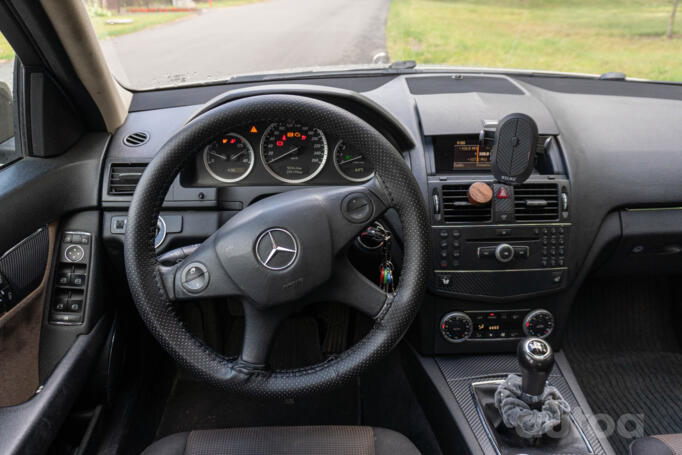 Mercedes-Benz C-Class W204/S204 Sedan 4-doors
