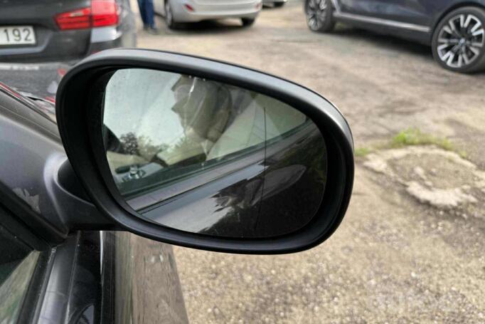 BMW 3 Series E90/E91/E92/E93 [restyling] Sedan
