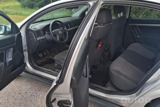 Opel Vectra C Sedan 4-doors