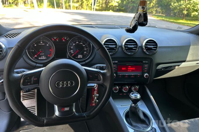 Audi TT 8J [restyling] S Coupe 2-doors