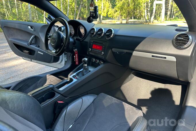 Audi TT 8J [restyling] S Coupe 2-doors