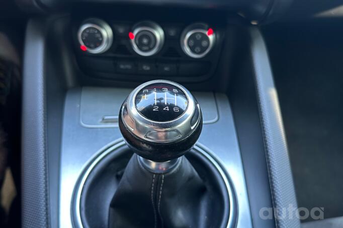 Audi TT 8J [restyling] S Coupe 2-doors