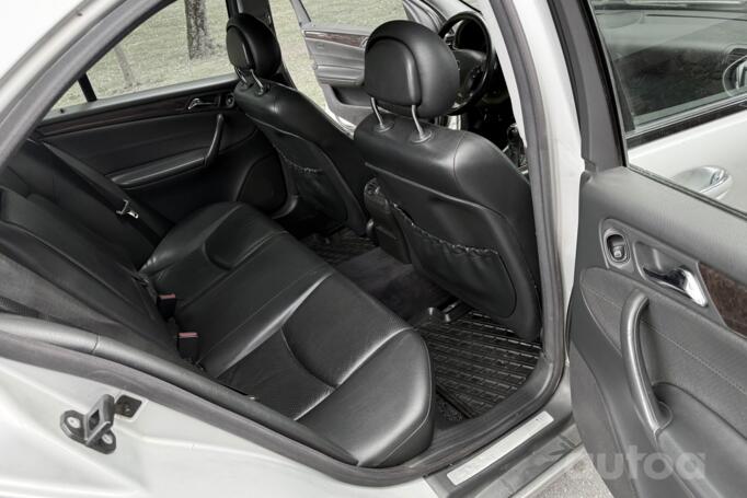 Mercedes-Benz C-Class W203/S203/CL203 Sedan 4-doors