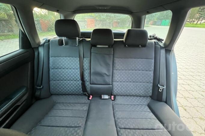 Audi A6 4B/C5 wagon 5-doors