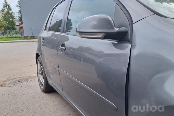 Volkswagen Golf GTI 5 generation