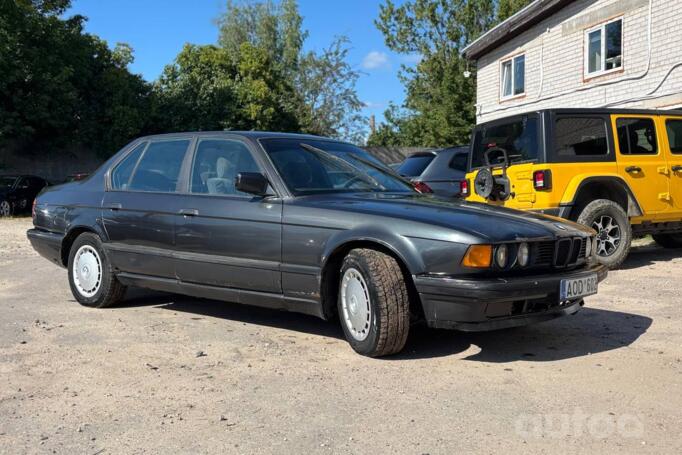 BMW 7 Series E32 Sedan