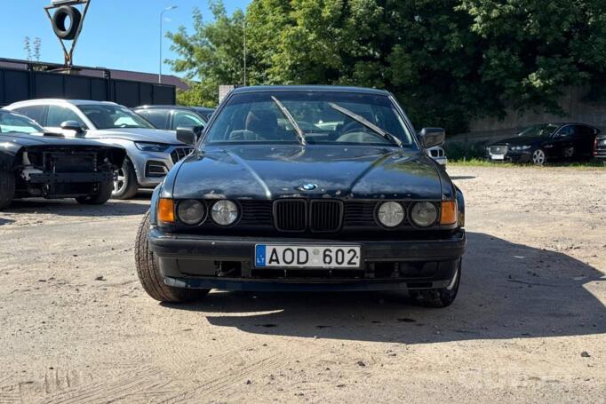 BMW 7 Series E32 Sedan