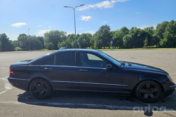 Mercedes-Benz S-Class W220 Sedan