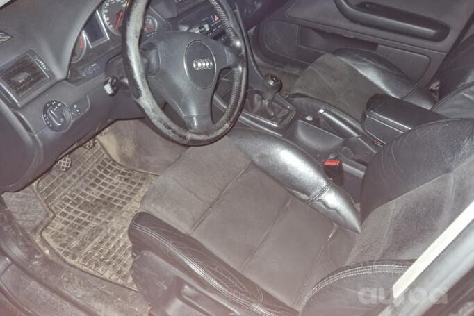 Audi A4 B6 Avant wagon 5-doors