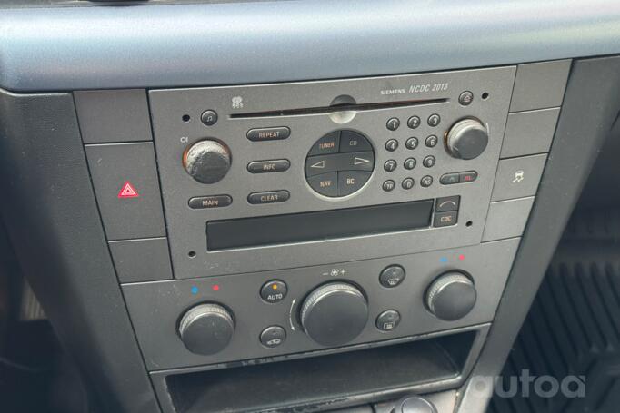 Opel Vectra C GTS hatchback