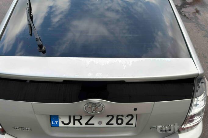 Toyota Prius 2 generation Hatchback