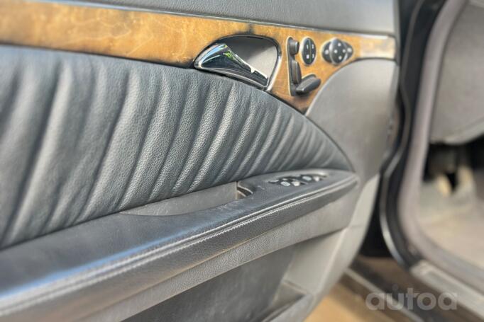 Mercedes-Benz E-Class W211/S211 wagon 5-doors