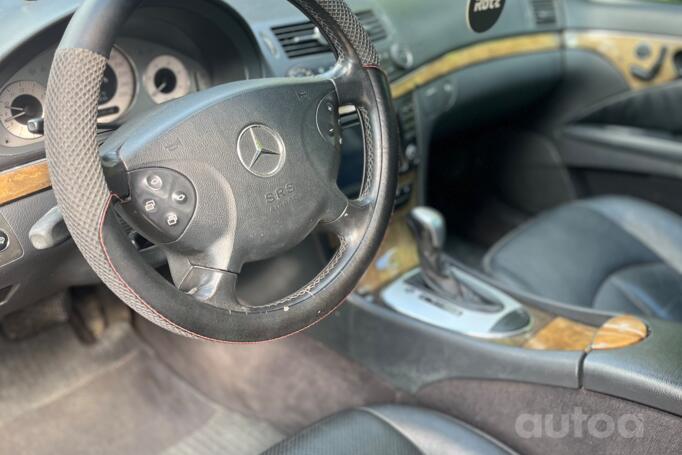 Mercedes-Benz E-Class W211/S211 wagon 5-doors