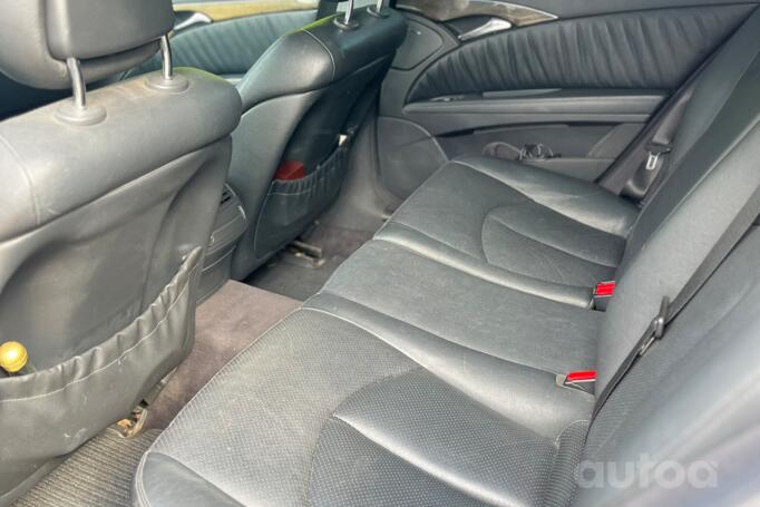Mercedes-Benz E-Class W211/S211 wagon 5-doors