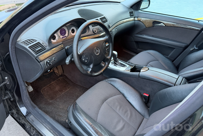 Mercedes-Benz E-Class W211 Sedan