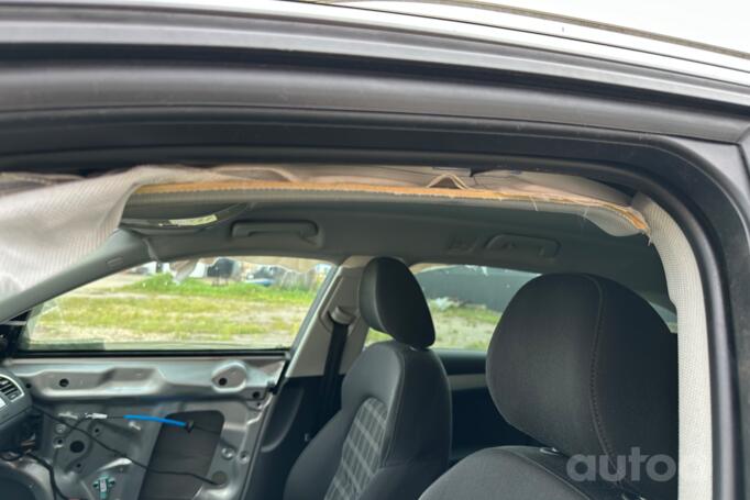 Audi A4 B8/8K wagon 5-doors