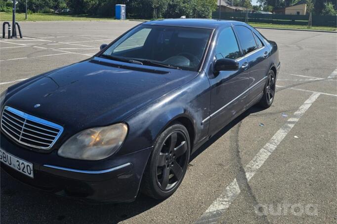 Mercedes-Benz S-Class W220 Sedan