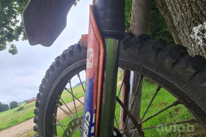 KTM 525