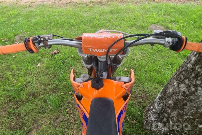 KTM 525