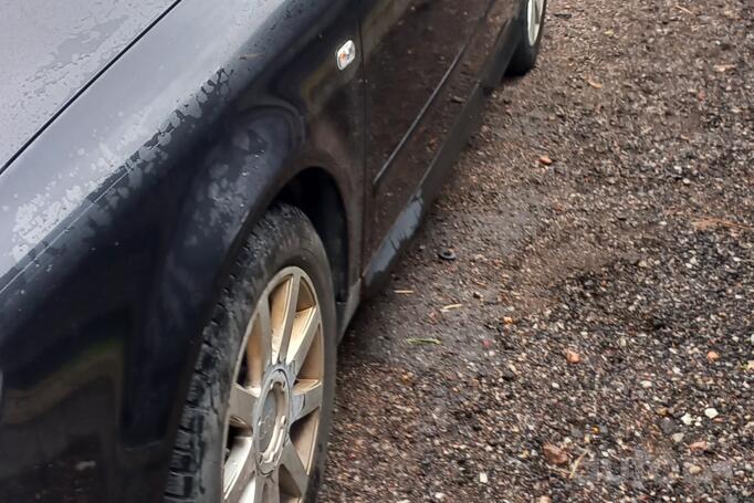 Audi A4 B6 Avant wagon 5-doors