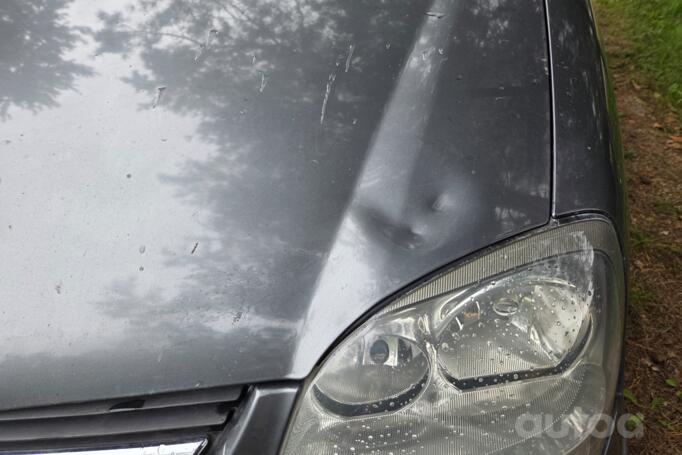 Nissan Almera Tino 1 generation [restyling]