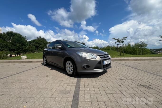 Ford Focus 3 generation wagon 5-doors