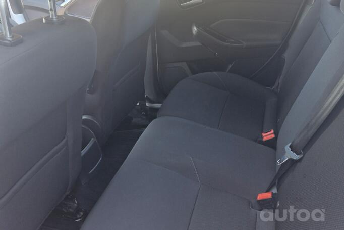 Ford Focus 3 generation [restyling] Hatchback 5-doors