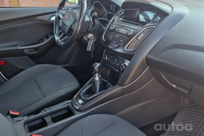 Ford Focus 3 generation [restyling] Hatchback 5-doors
