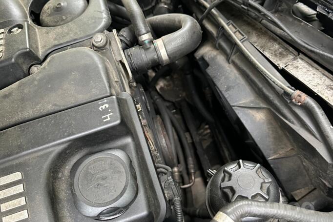 BMW 3 Series E90/E91/E92/E93 Sedan