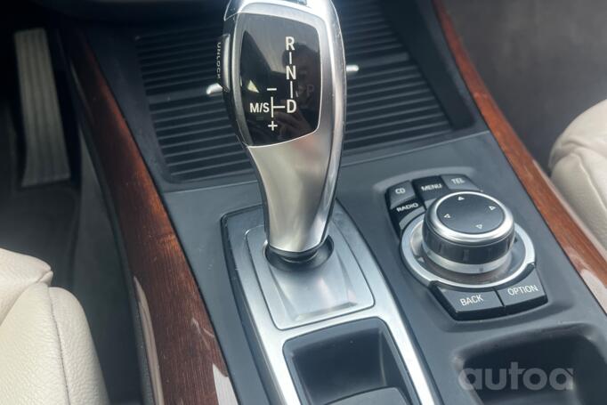 BMW X5 E70 [restyling] Crossover