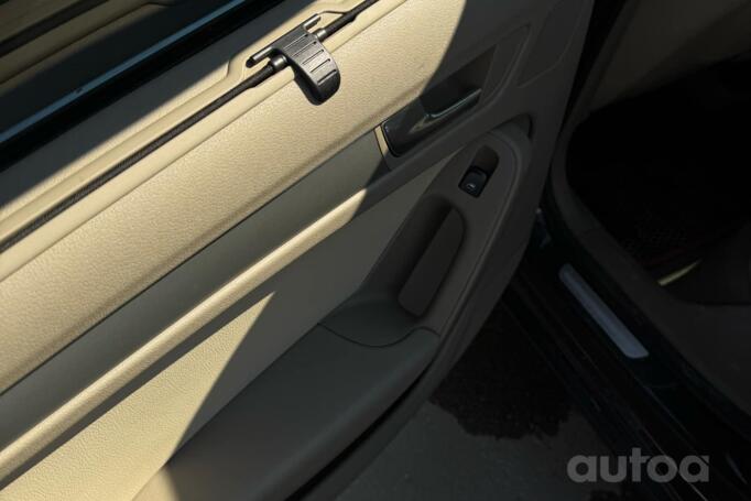 Audi A4 B8/8K wagon 5-doors
