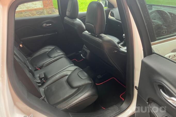 Jeep Cherokee KL SUV 5-doors