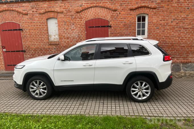 Jeep Cherokee KL SUV 5-doors