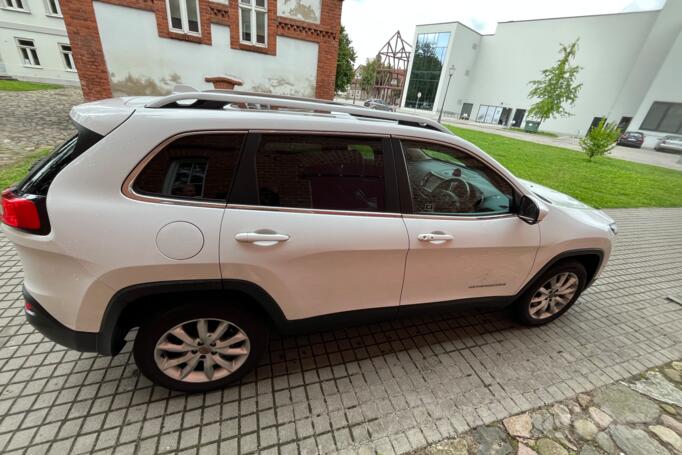 Jeep Cherokee KL SUV 5-doors