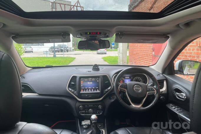 Jeep Cherokee KL SUV 5-doors