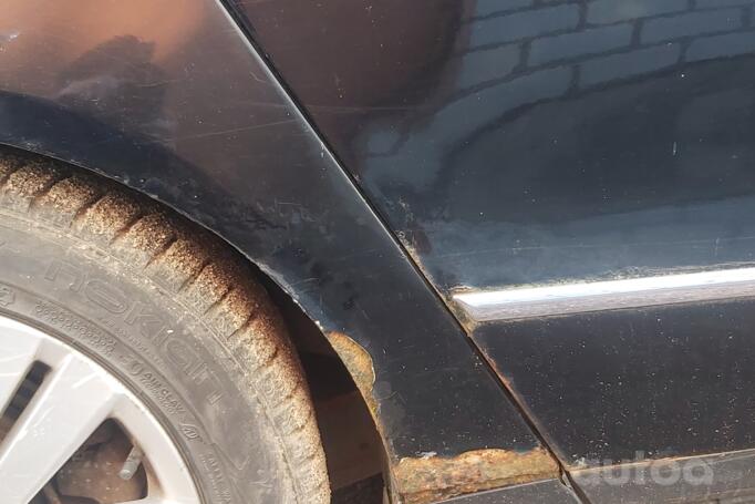 Volkswagen Passat B6 wagon 5-doors