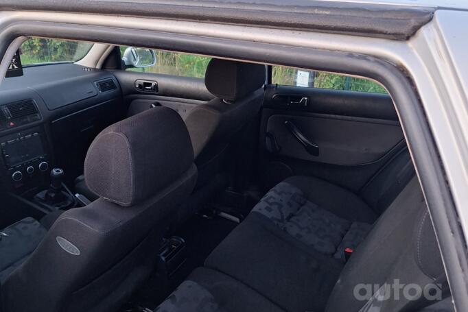Volkswagen Golf 4 generation Hatchback 5-doors