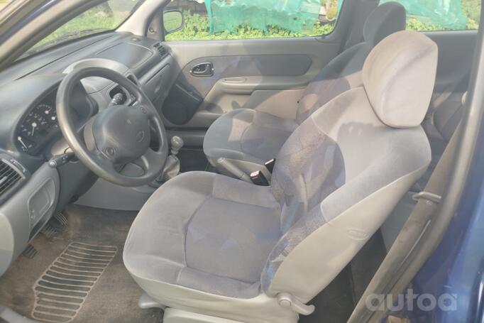Renault Clio 2 generation Hatchback 3-doors