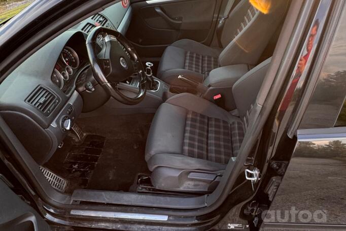 Volkswagen Golf GTI 5 generation