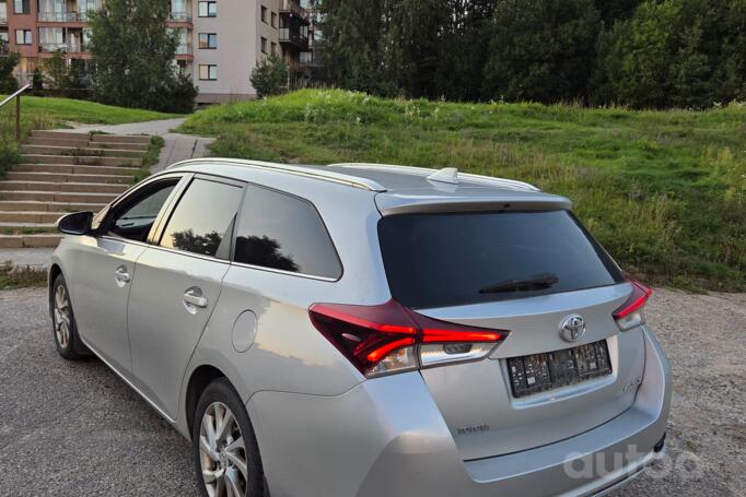 Toyota Auris 2 generation [restyling]