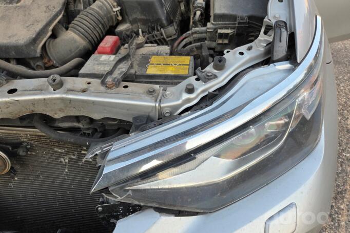 Toyota Auris 2 generation [restyling]